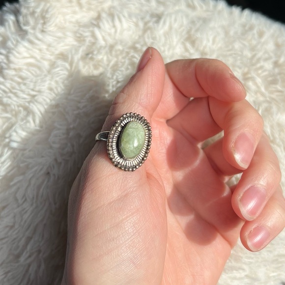 Vintage Silver Ring - Picture 7 of 16